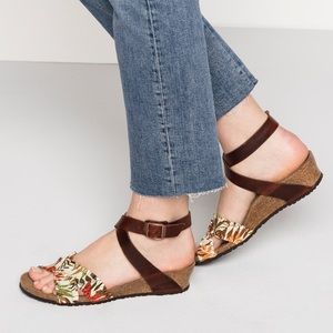 Papillio by Birkenstock Lola sandal see description
